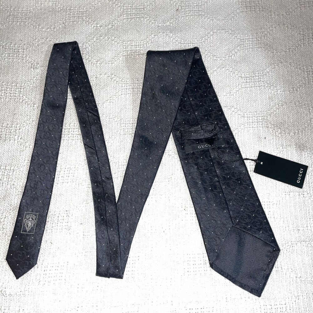 Gucci Men’s Dress Tie Size 57” 3.5” Black Logo Motif Business Formal City NWT - Picture 8 of 13